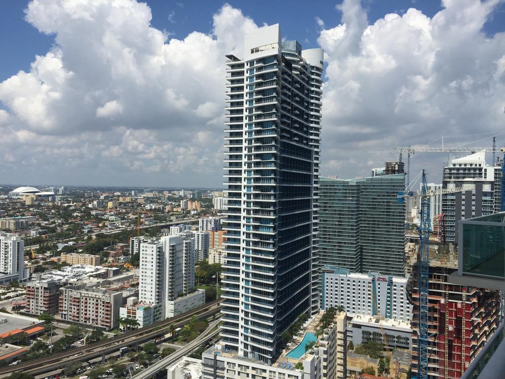 Epic Global Suites Miami Brickell Room photo